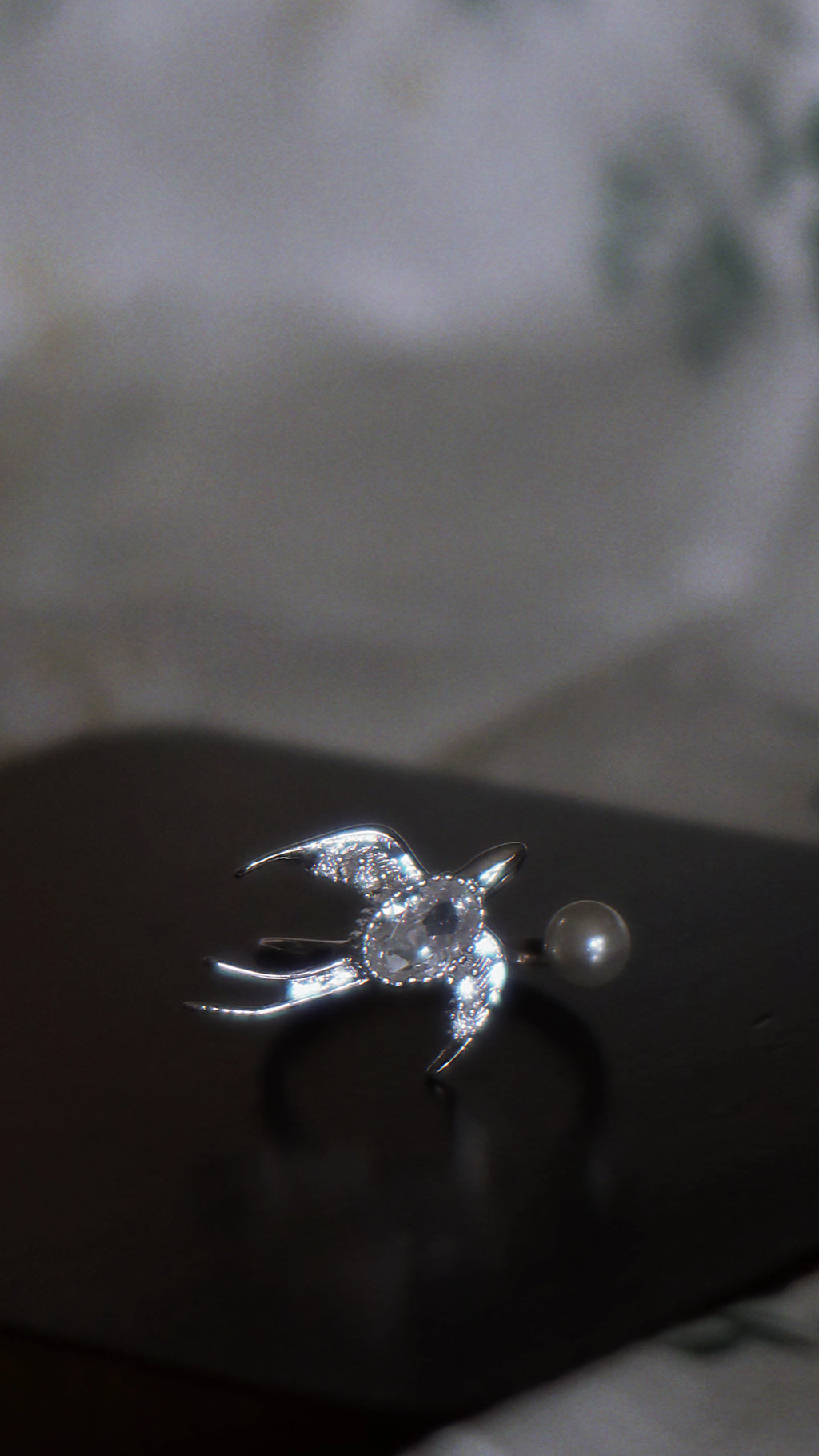 Swallow Ring – Adjustable Silver Pearl Ring