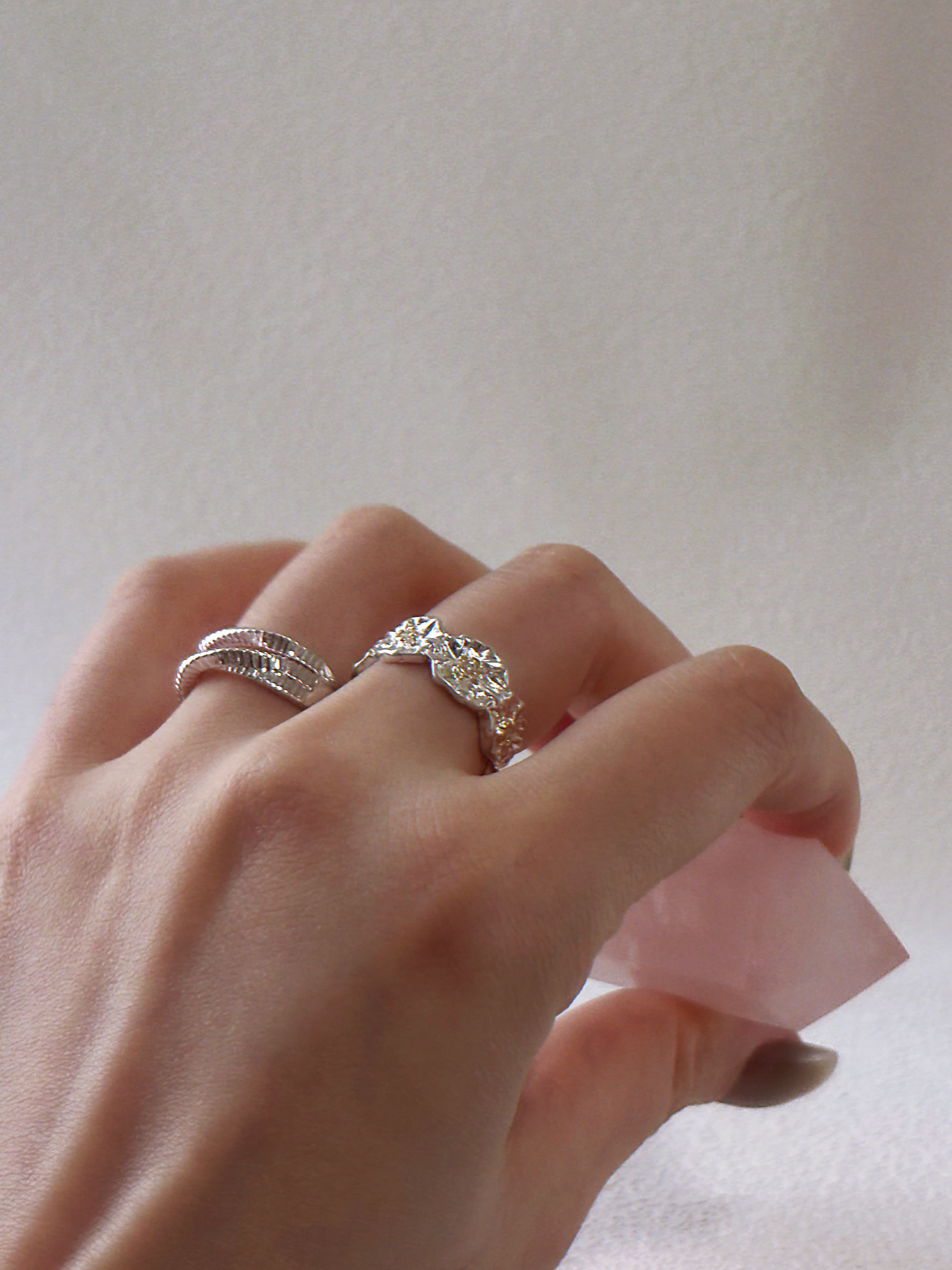 Irregular Floral – Stackable Twisted & Floral Ring Set of 2