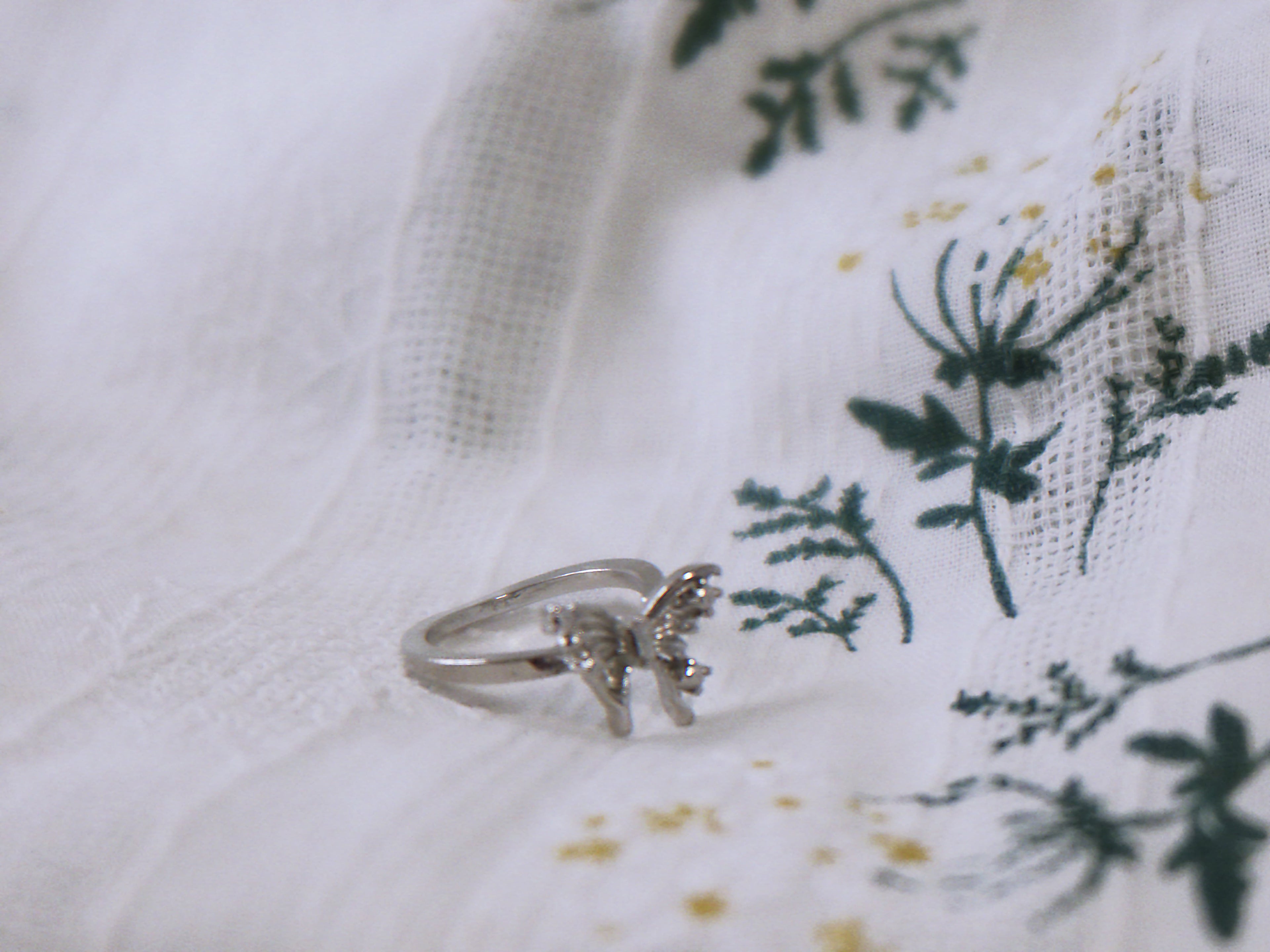 Withered Butterfly – Broken Wing Zirconia Ring