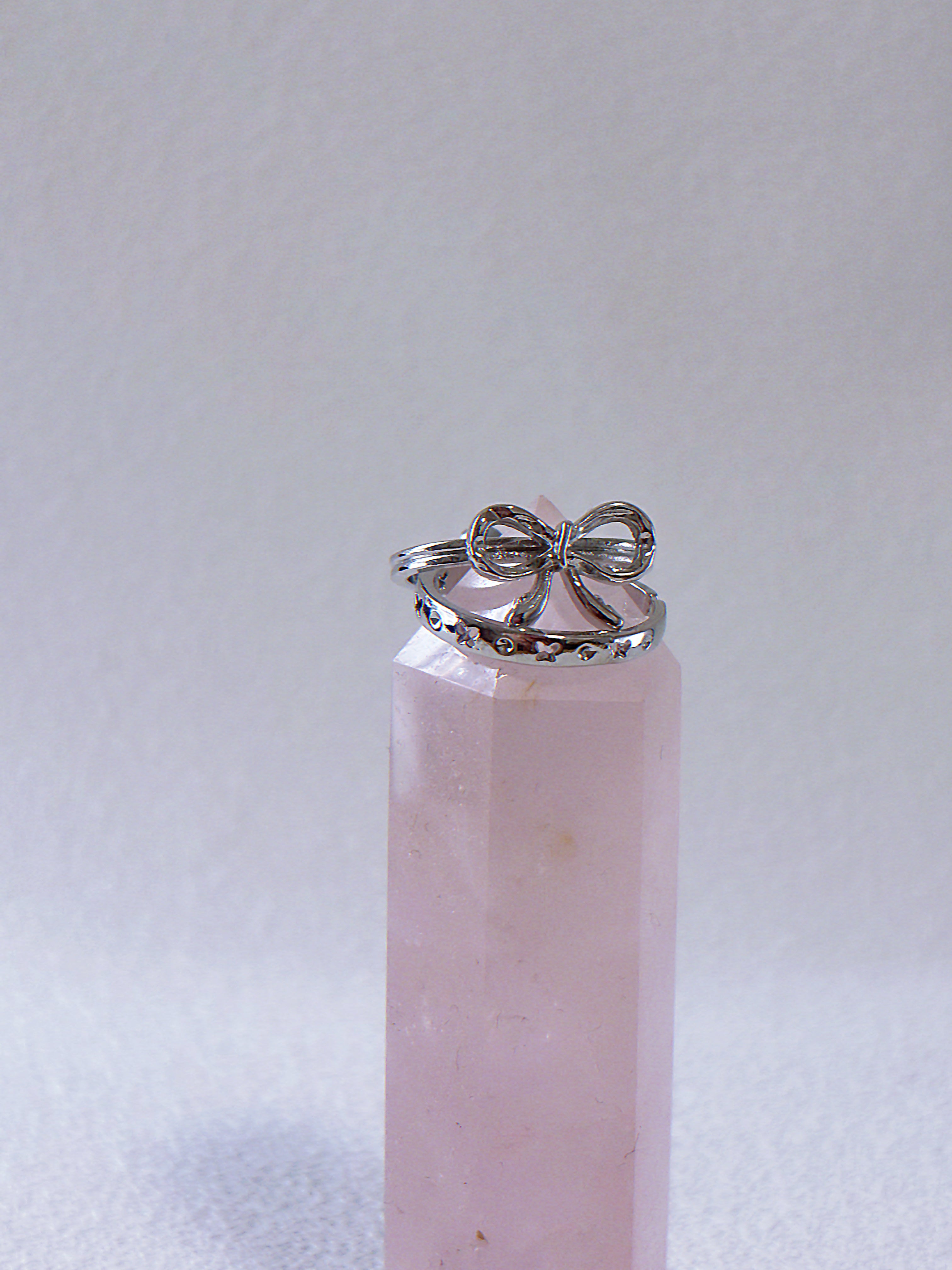Renew – Bow & Butterfly Band Ring Set