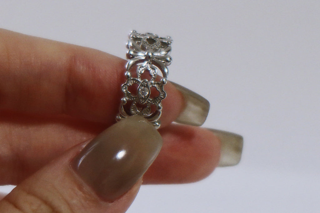 Lillian – Vintage Filigree Lace Ring with Micro-diamond Settings