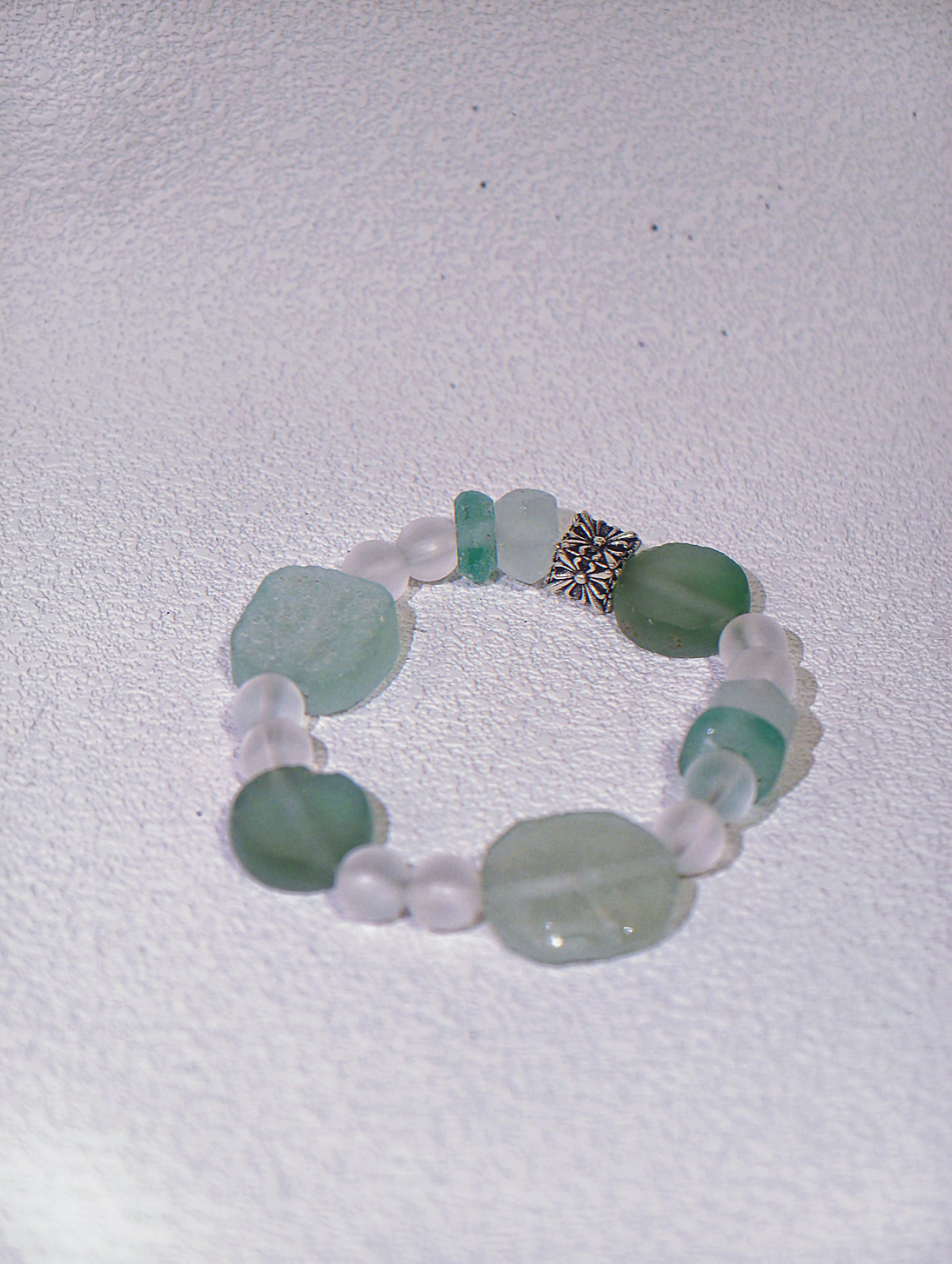 The Aegean Drift – Mint Glass & Miao-carved Cube Bracelet