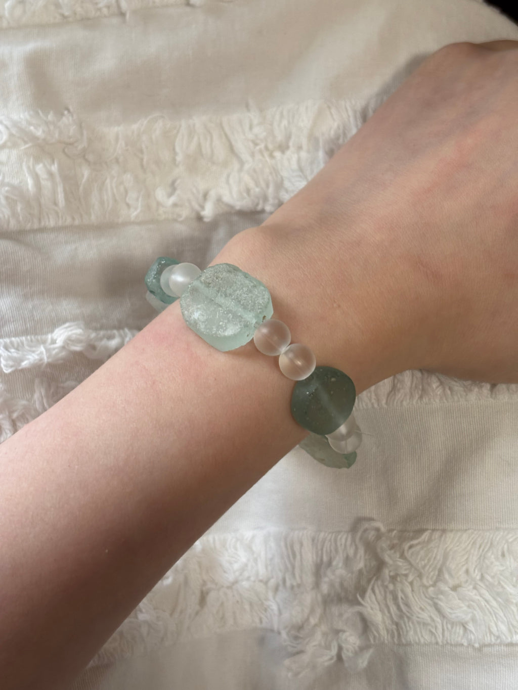The Aegean Drift – Mint Glass & Miao-carved Cube Bracelet