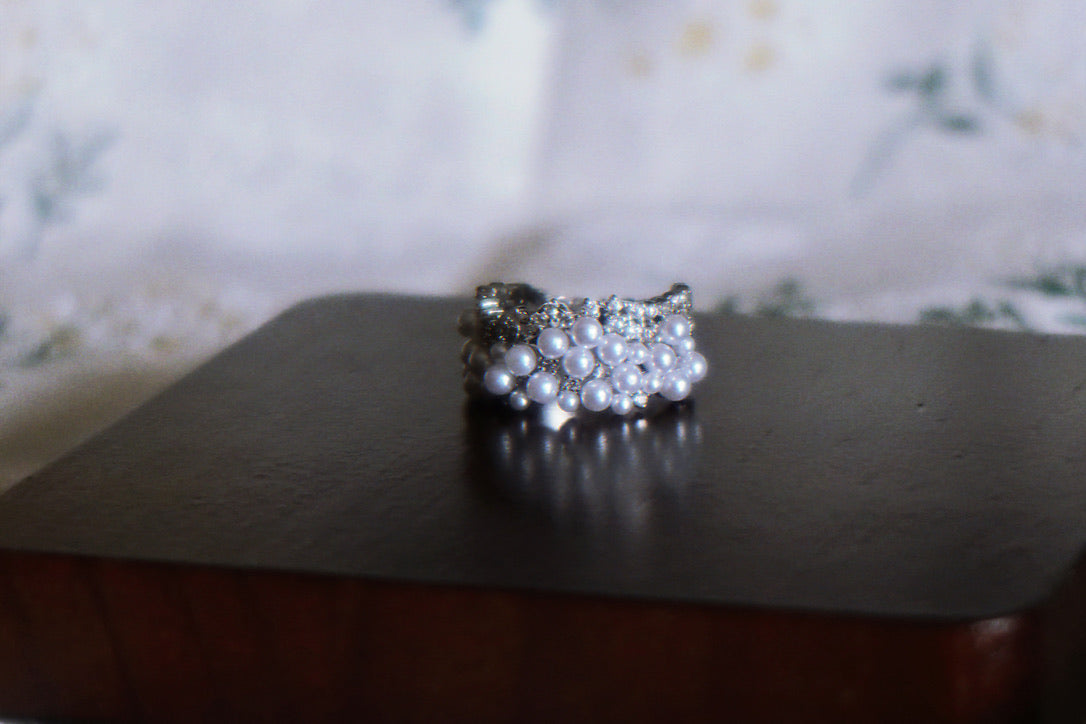 Star Dew Ring – Pearl & Silver Organic Ring